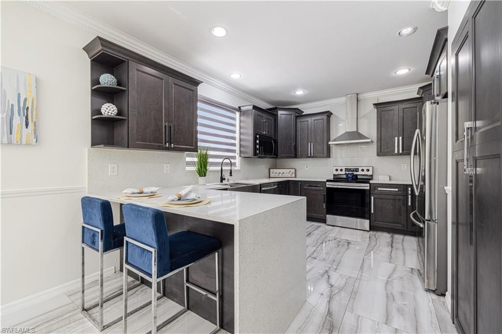 11141 Lakeland Cir, Fort Myers, FL 33913 Photo