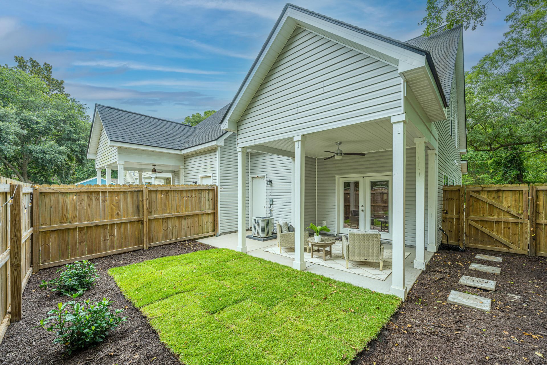 115 W Broad Street Photo 31