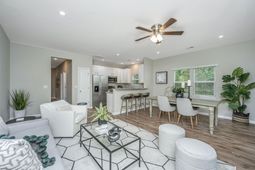 115 W Broad Street photo 4