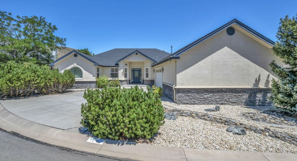 2042 Amberwood Drive, Carson City, NV 89703 Photo