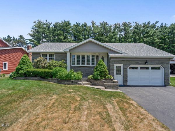 1037 St Lucille Drive, Schenectady, NY 12306