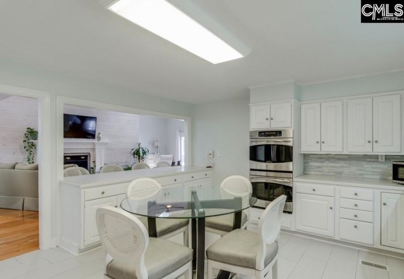 1011 Westshore  Photo 16