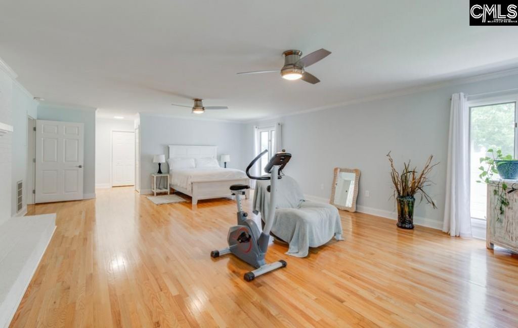 1011 Westshore  Photo 18