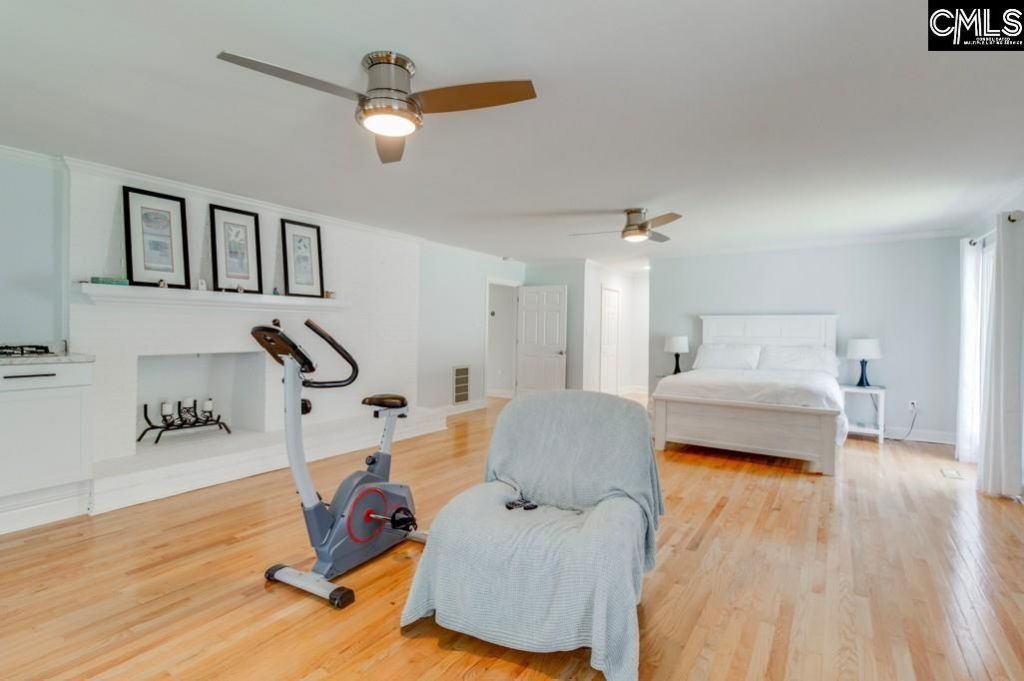 1011 Westshore  Photo 19