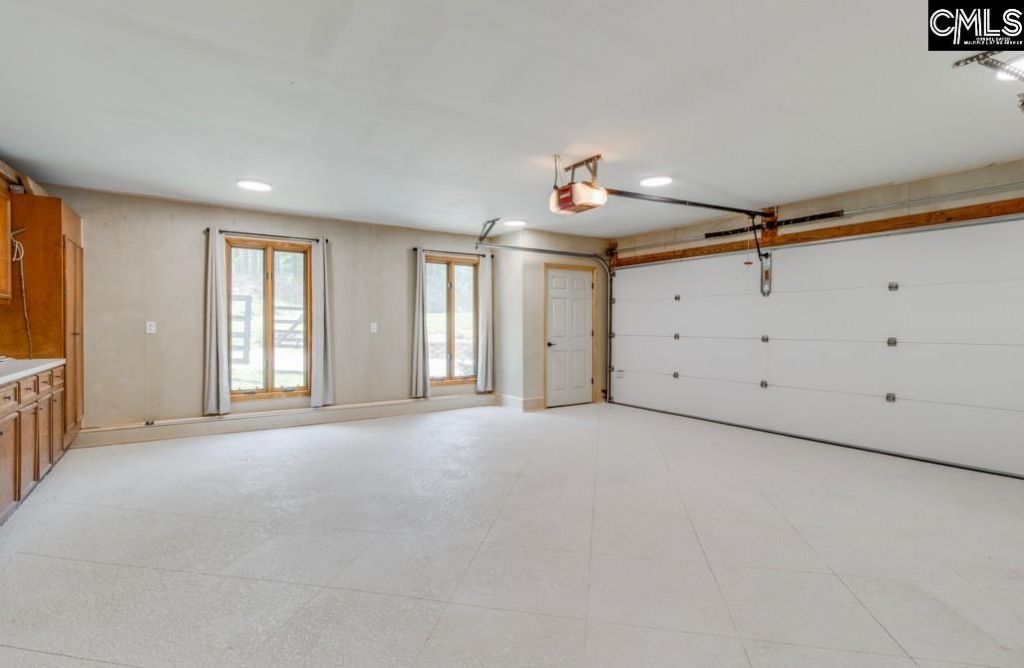 1011 Westshore  Photo 27