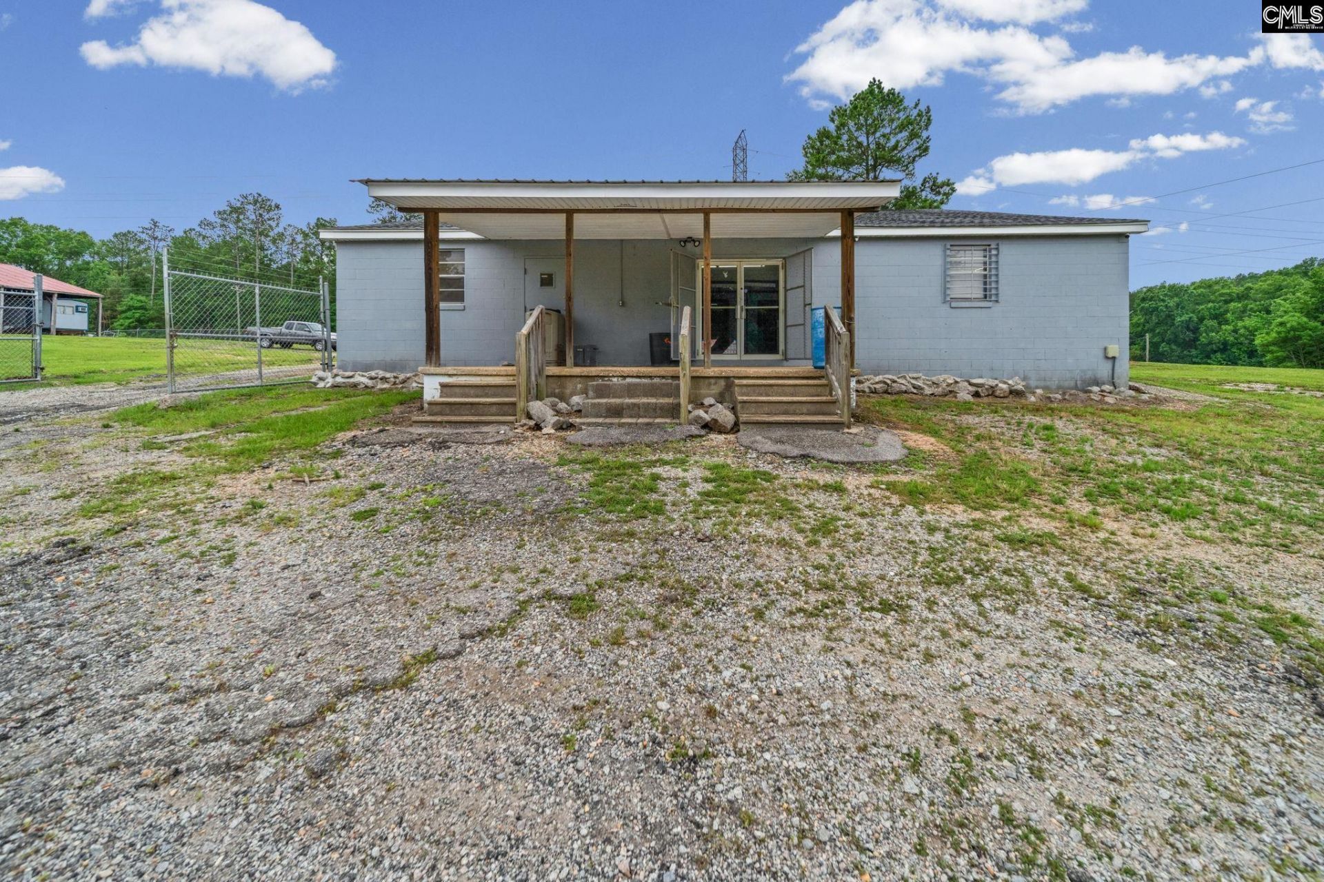 2163 John G Richards Road Photo 5