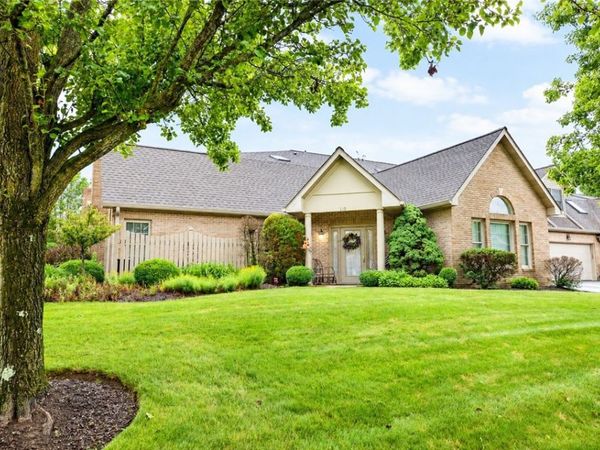 110 Evergreen Dr, Canonsburg, PA 15317