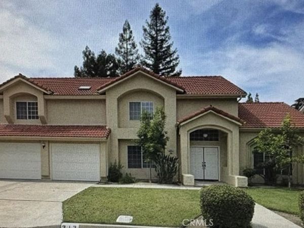 213 W Brier, Fresno, CA 93711