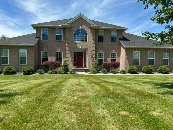 51 Bluebonnett Drive, Heath, OH 43056