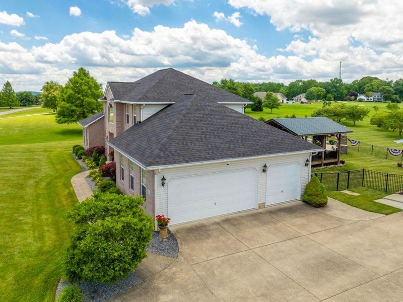 51 Bluebonnett Drive, Heath, OH 43056 Photo 5