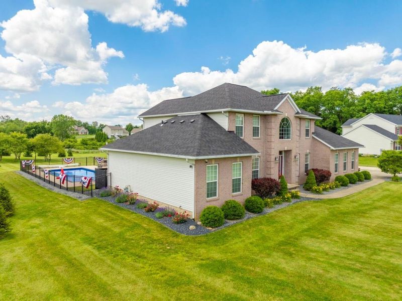 51 Bluebonnett Drive, Heath, OH 43056 Photo 6