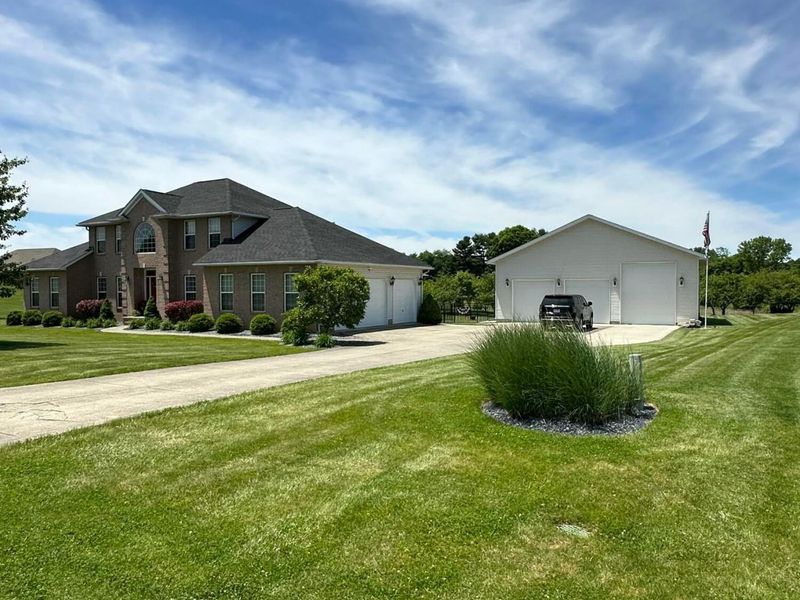 51 Bluebonnett Drive, Heath, OH 43056 Photo 8