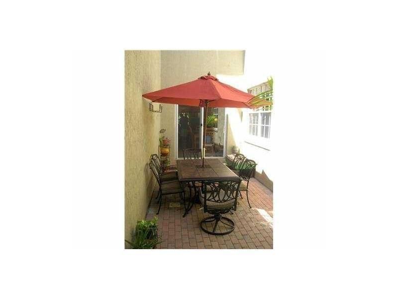2502 NW 4th Street, Boynton Beach, FL 33426 Photo