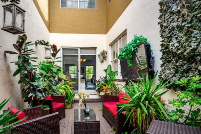 2502 NW 4th Street, Boynton Beach, FL 33426 Photo