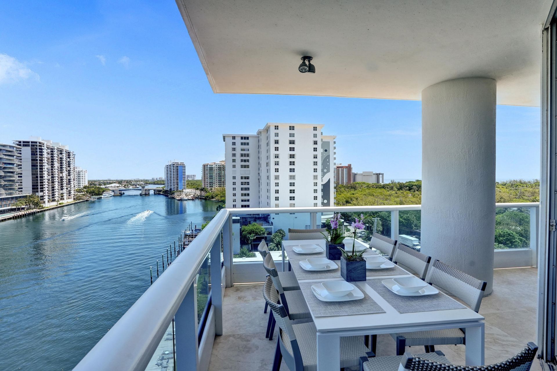 715 Bayshore Drive, Unit 902, Fort Lauderdale, FL 33304 Photo