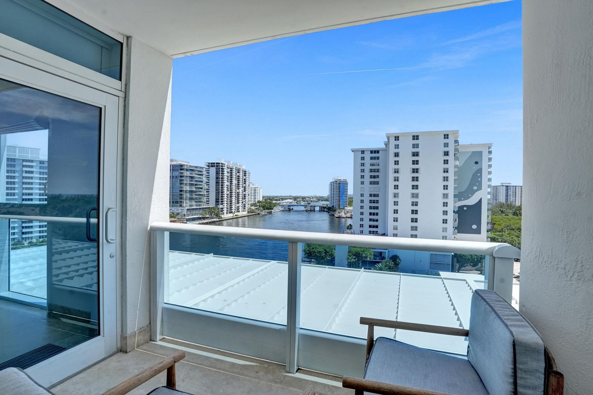 715 Bayshore Drive, Unit 902, Fort Lauderdale, FL 33304 Photo