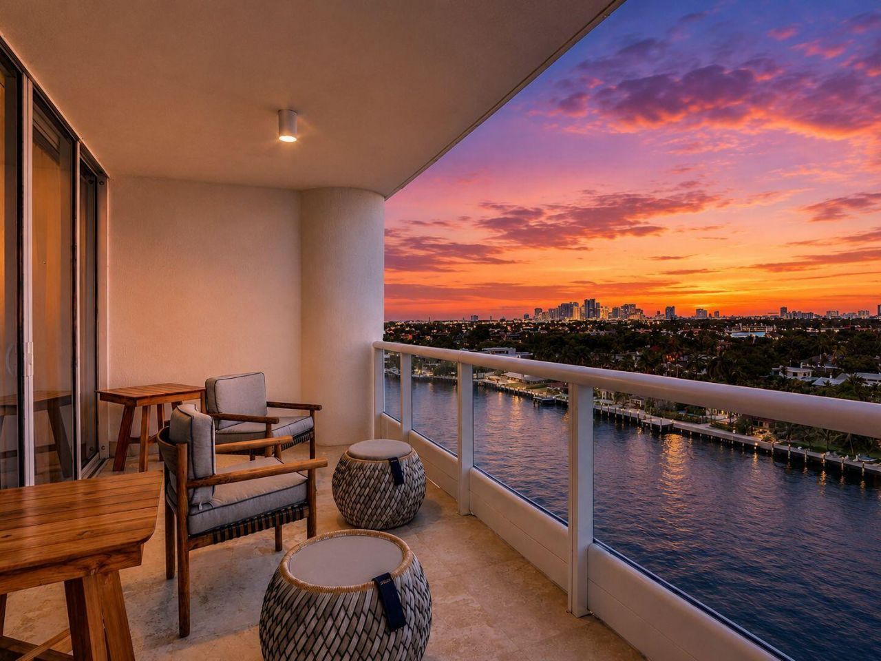 715 Bayshore Drive, Unit 902, Fort Lauderdale, FL 33304 Photo