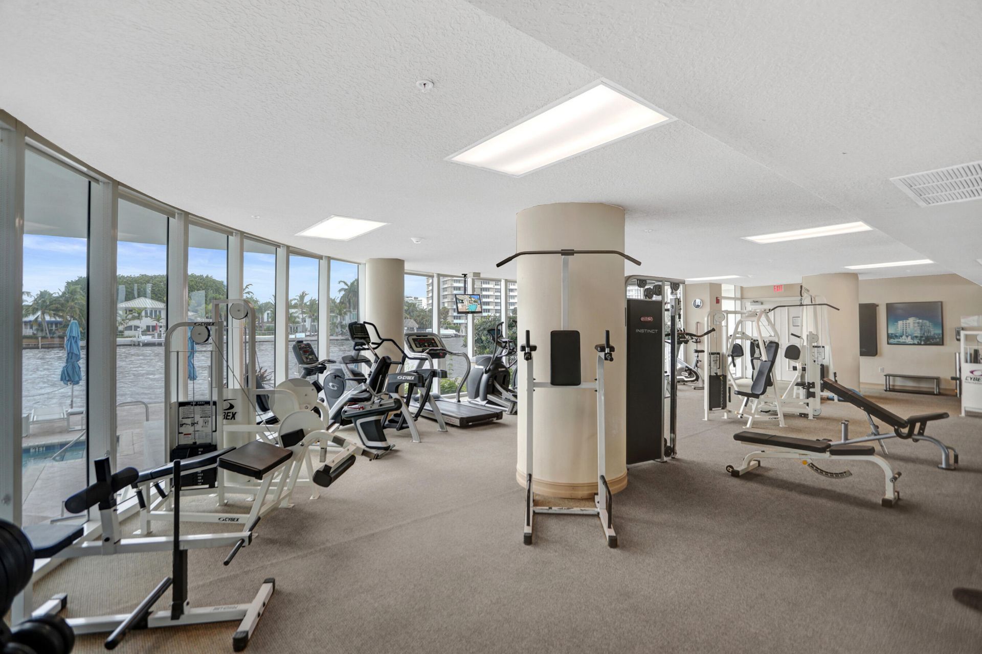 715 Bayshore Drive, Unit 902, Fort Lauderdale, FL 33304 Photo