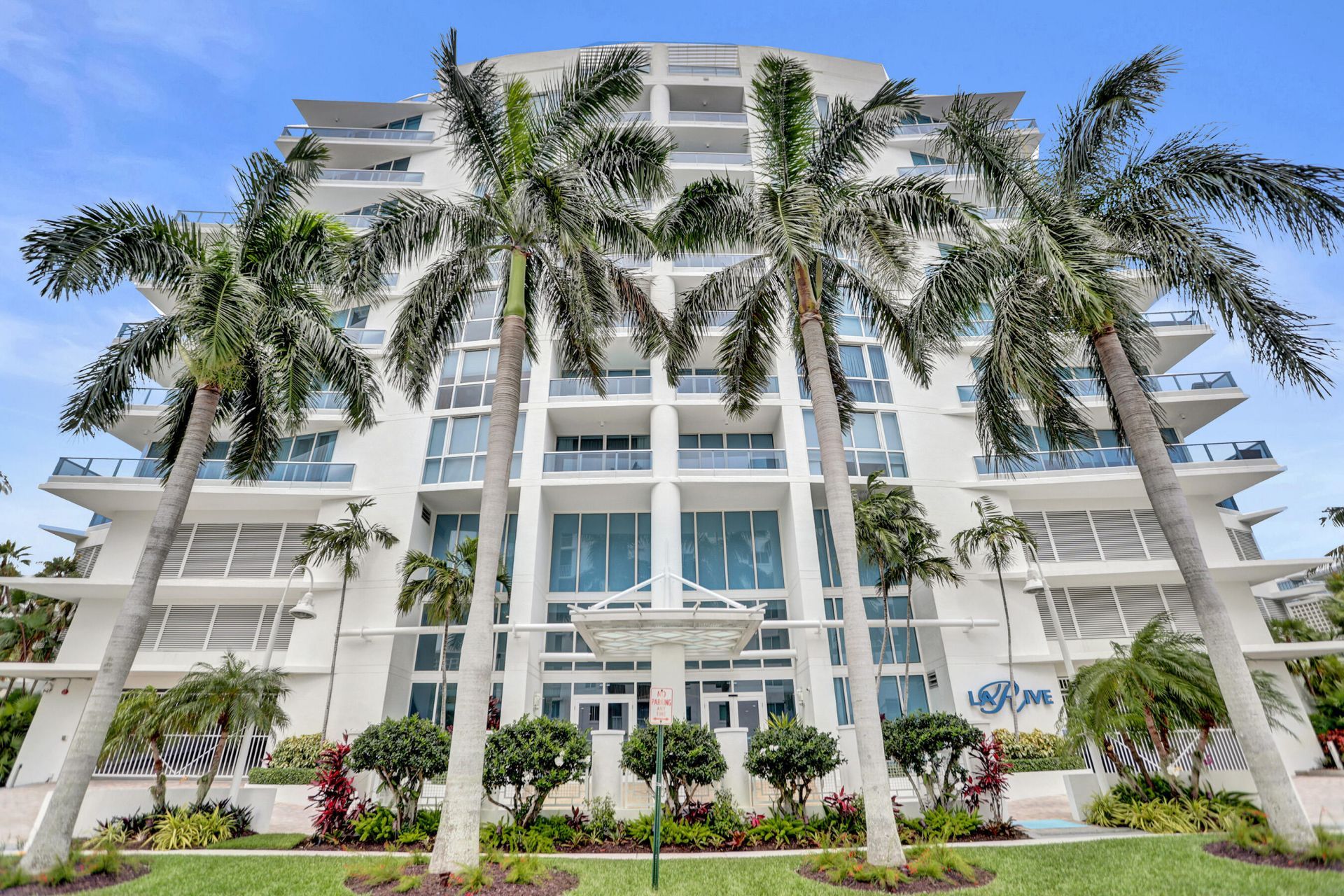 715 Bayshore Drive, Unit 902, Fort Lauderdale, FL 33304 Photo