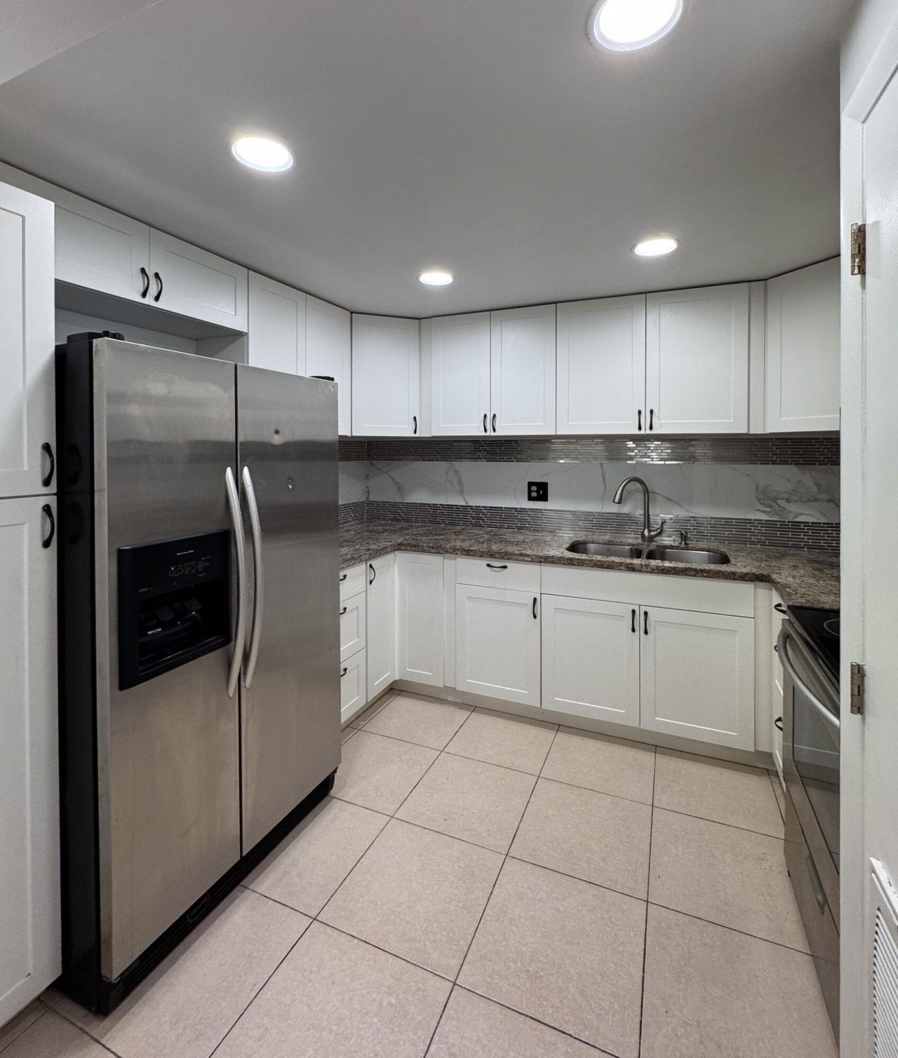 4166 Inverrary Drive, Unit 104, Lauderhill, FL 33319 Photo