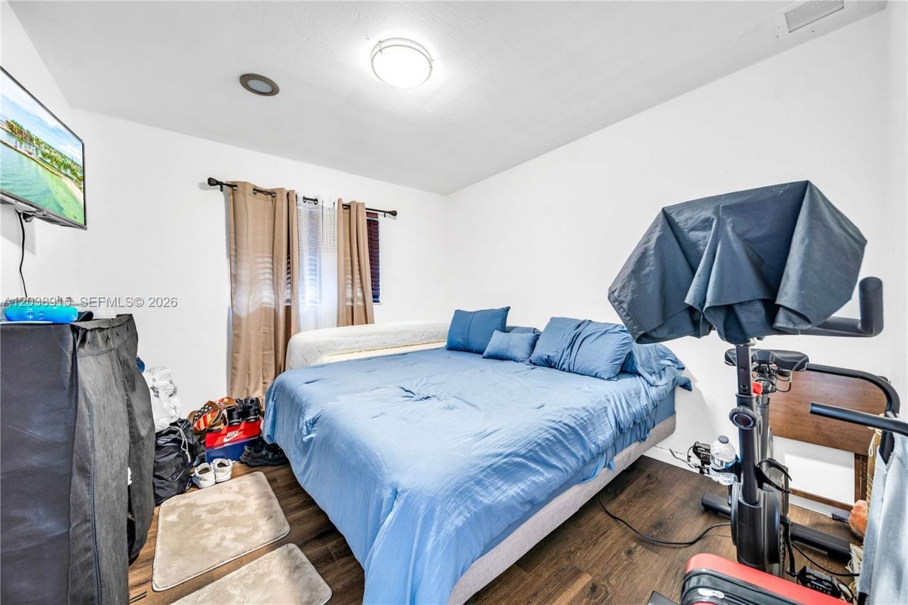 875 E 29th St , Unit 1, Hialeah, FL 33013 Photo