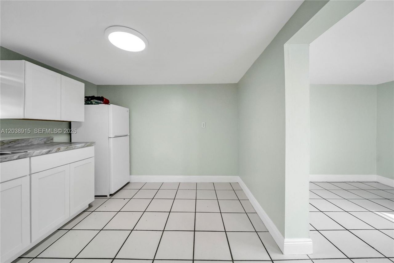 875 E 29th St , Unit 1, Hialeah, FL 33013 Photo