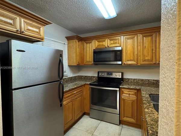 1661 Balfour Point Dr , Unit H, West Palm Beach, FL 33411