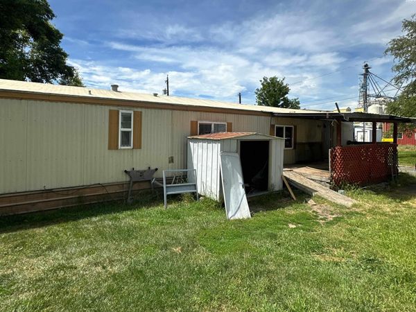 1110 N Clay St, Unit 3, Colfax, WA 99111