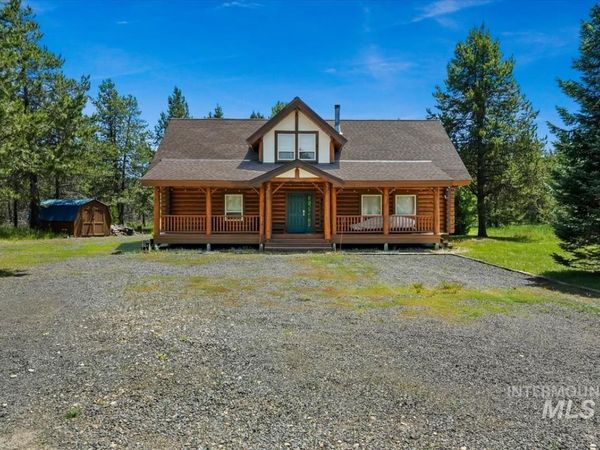 12782 Cascade Dr, Donnelly, ID 83615