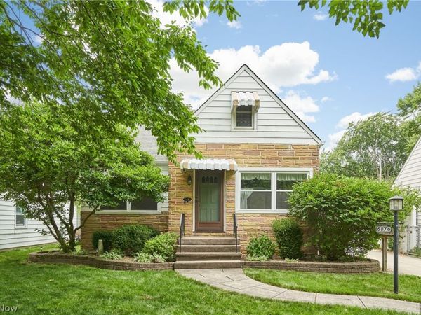 6876 Greenleaf Avenue , Parma Heights, OH 44130