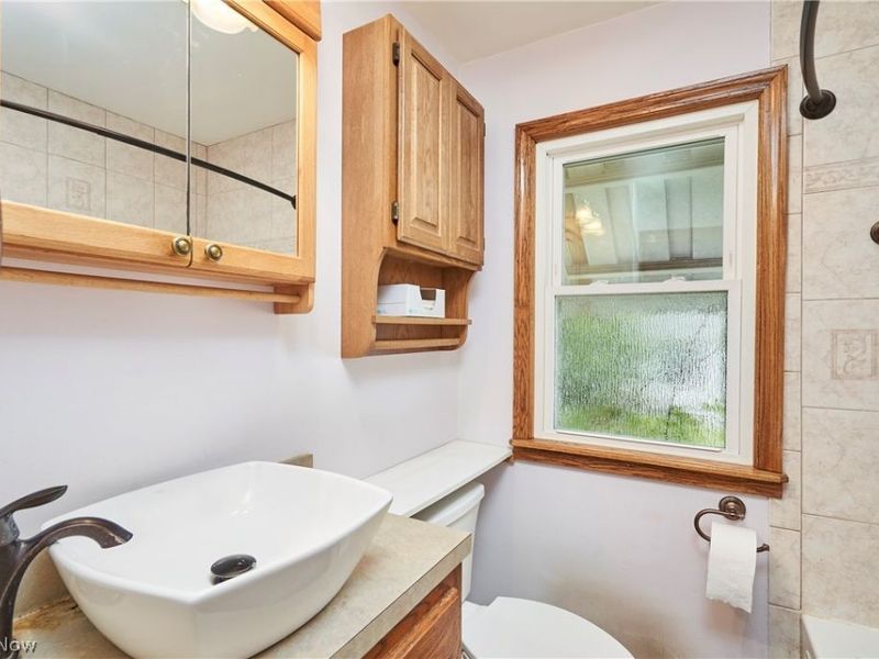 6876 Greenleaf Avenue , Parma Heights, OH 44130 Photo 11