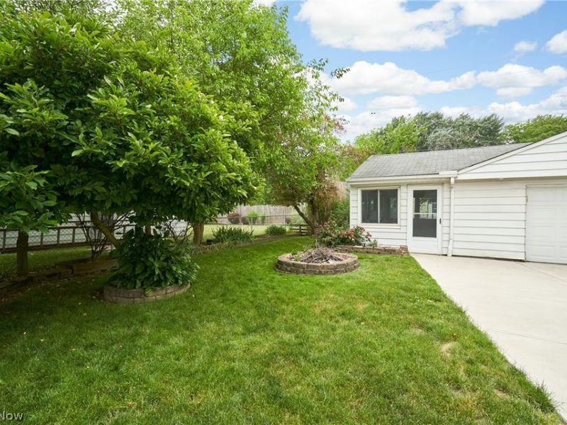 6876 Greenleaf Avenue , Parma Heights, OH 44130 Photo 23