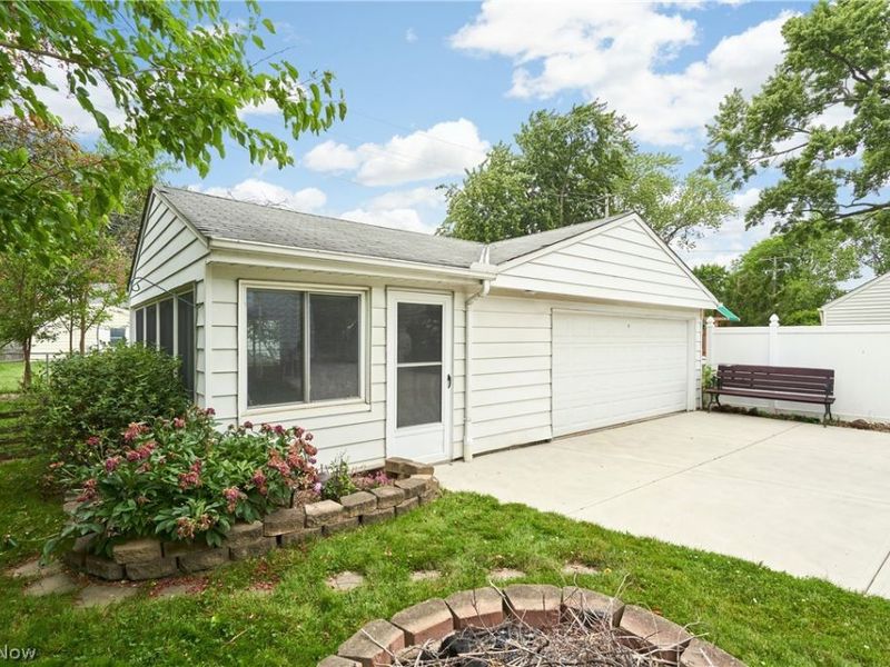 6876 Greenleaf Avenue , Parma Heights, OH 44130 Photo 24