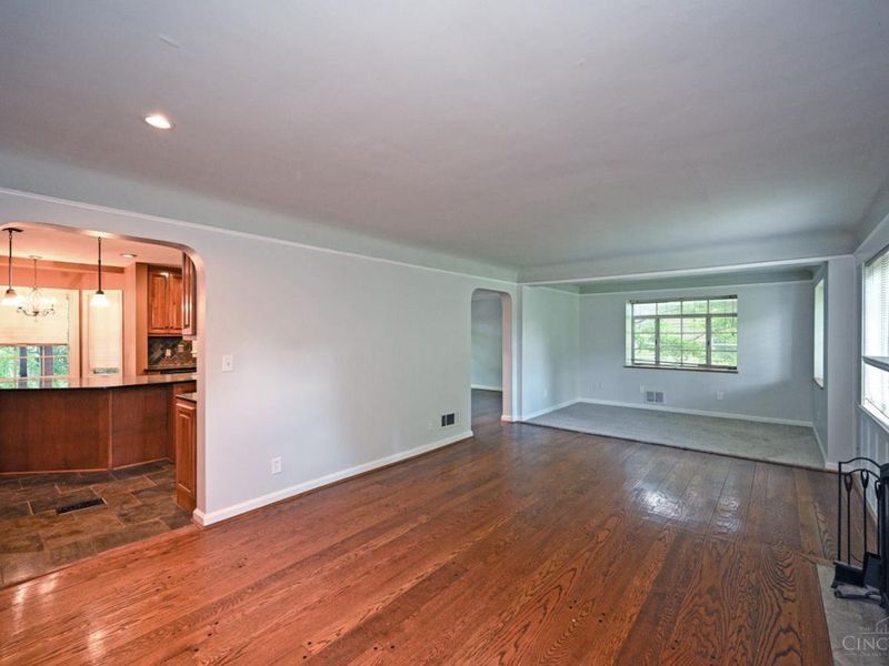 1020 W Galbraith Road, Cincinnati, OH 45231 Photo 10