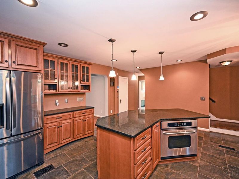 1020 W Galbraith Road, Cincinnati, OH 45231 Photo 22