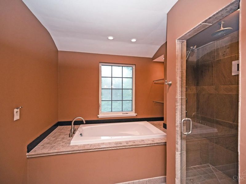 1020 W Galbraith Road, Cincinnati, OH 45231 Photo 36
