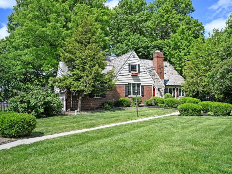 1020 W Galbraith Road, Cincinnati, OH 45231 Photo 4