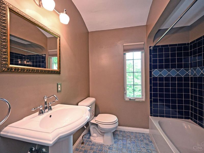 1020 W Galbraith Road, Cincinnati, OH 45231 Photo 42
