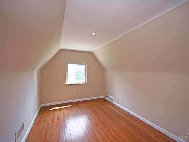 1020 W Galbraith Road, Cincinnati, OH 45231 Photo 44