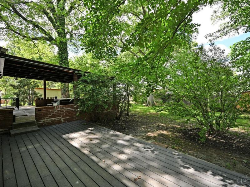 1020 W Galbraith Road, Cincinnati, OH 45231 Photo 55
