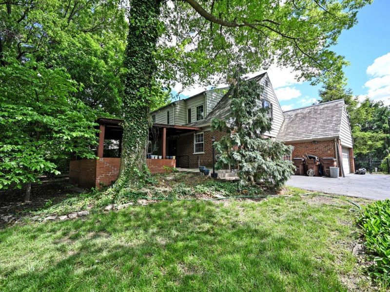 1020 W Galbraith Road, Cincinnati, OH 45231 Photo 65