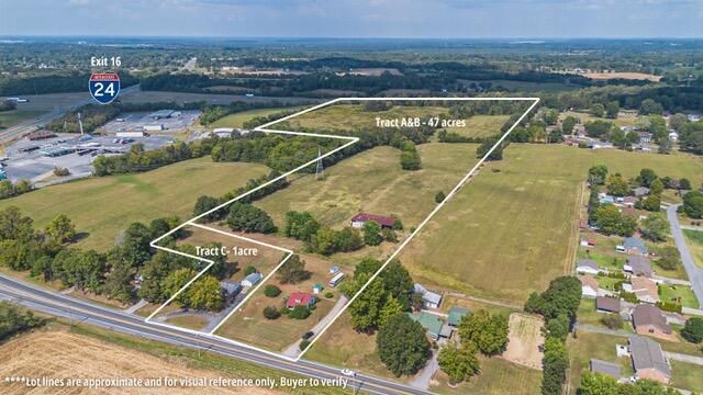 7150 Benton Road, Paducah, KY 42003