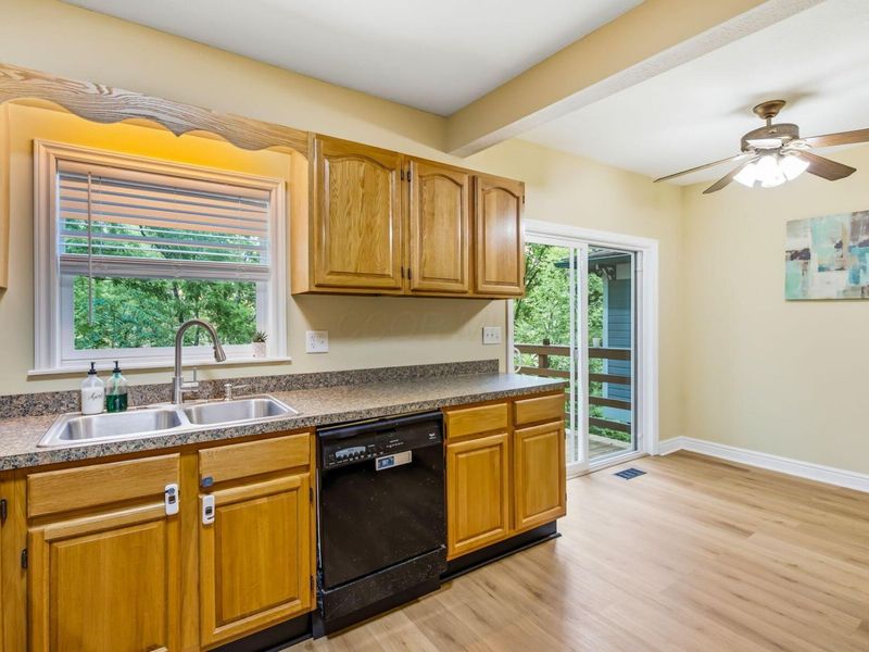 230 W William Street , Delaware, OH 43015 Photo 12
