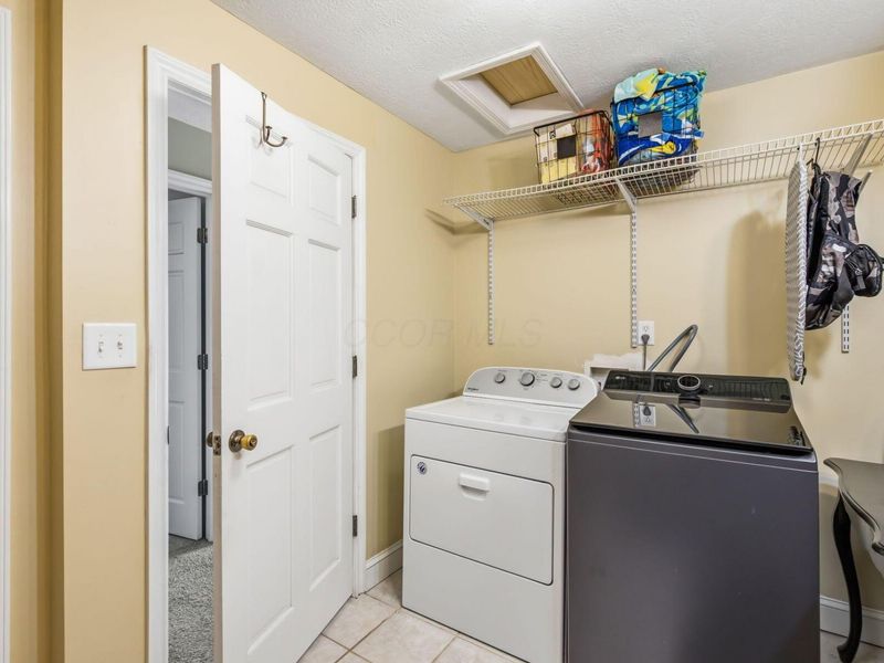 230 W William Street , Delaware, OH 43015 Photo 25