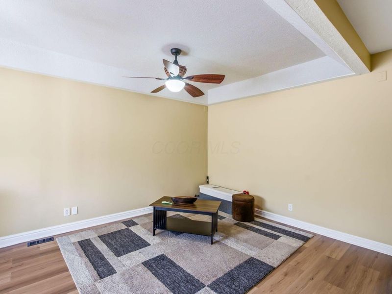 230 W William Street , Delaware, OH 43015 Photo 7