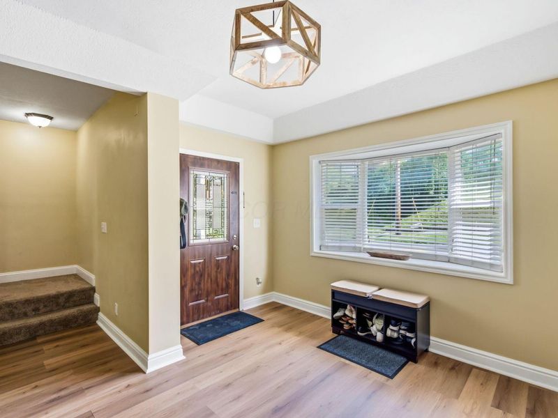 230 W William Street , Delaware, OH 43015 Photo 9