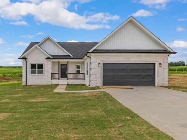 1380 Lanning Rd , Lawrenceburg, TN 38464
