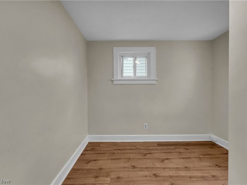 19330 Monterey Avenue , Euclid, OH 44119 Photo 16