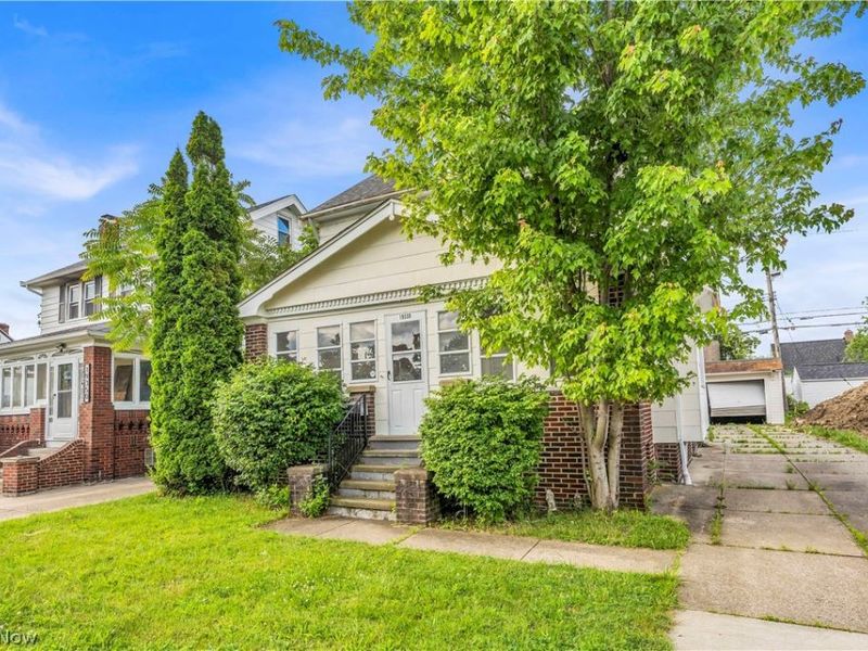 19330 Monterey Avenue , Euclid, OH 44119 Photo 2