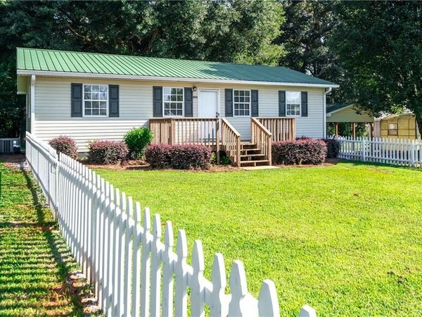 894 Lakeview Drive, Nicholson, GA 30565